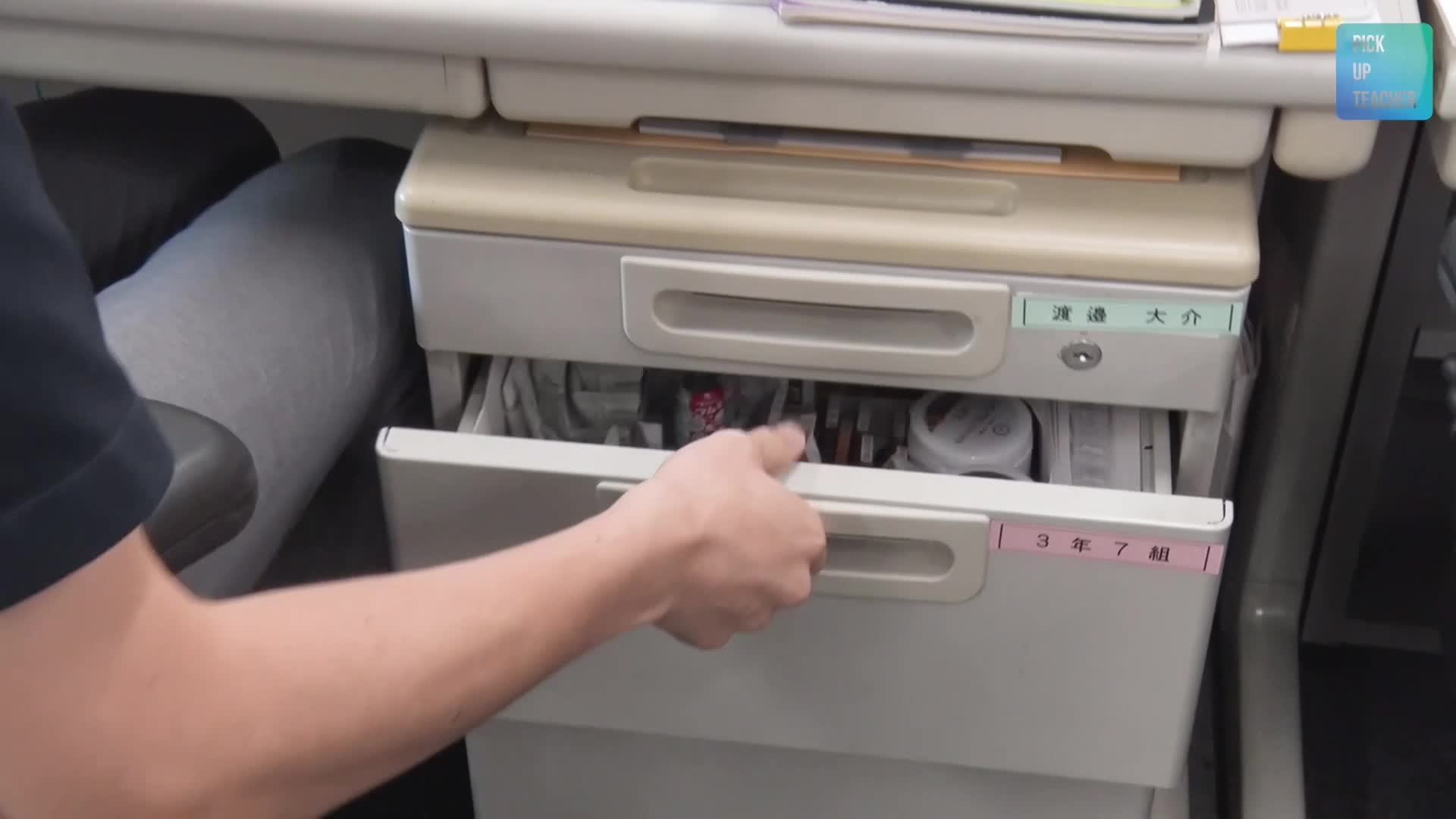 動画サムネイル