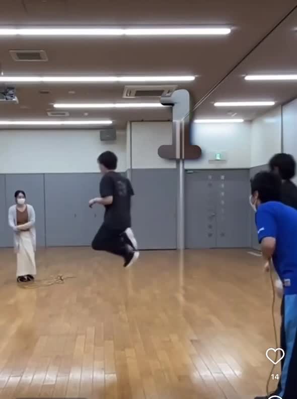 動画サムネイル