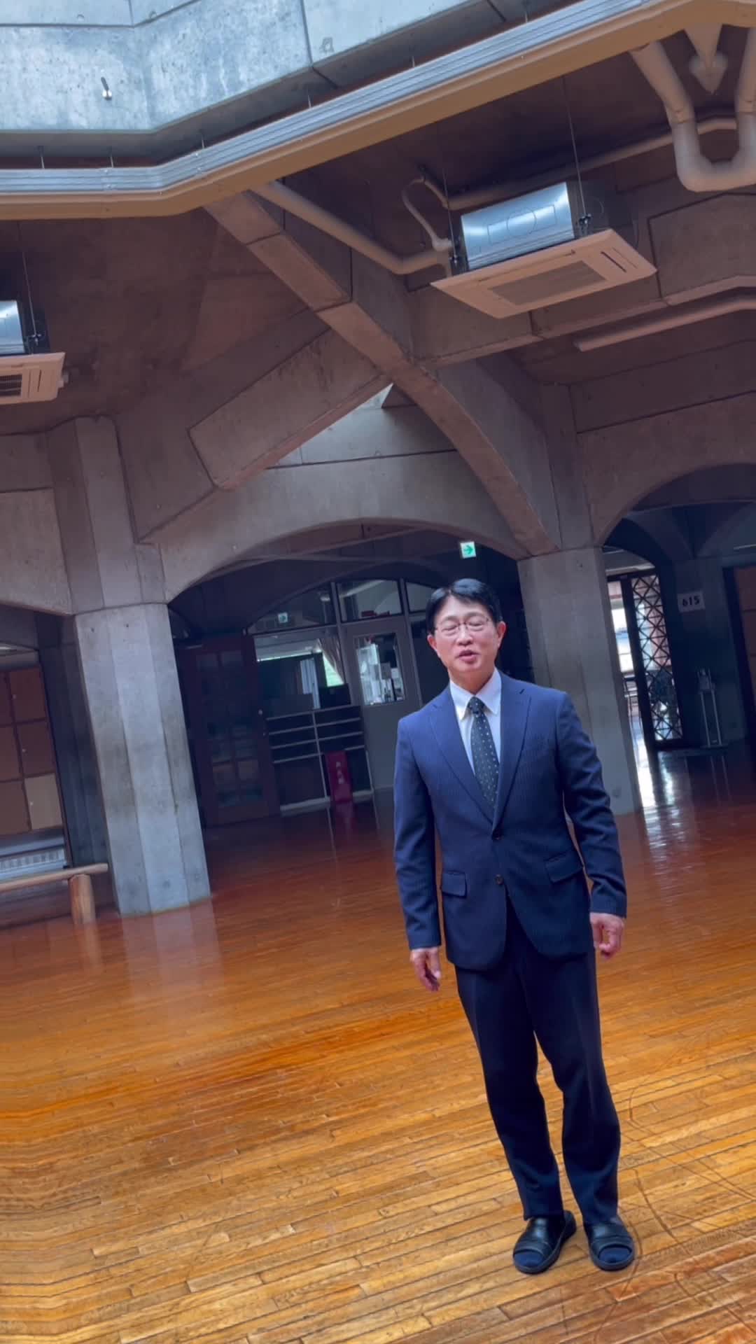 動画サムネイル