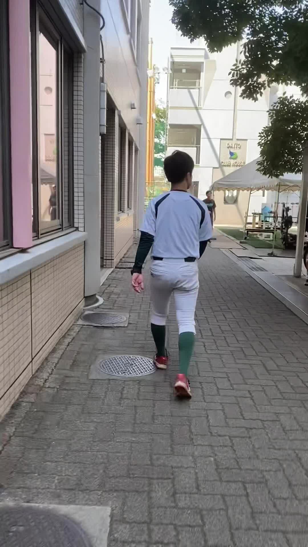 動画サムネイル