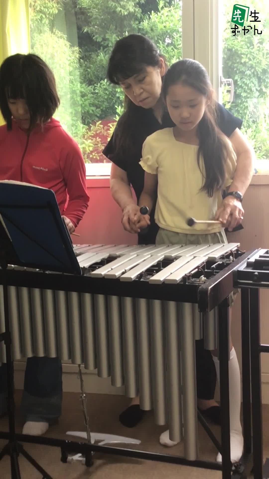 動画サムネイル